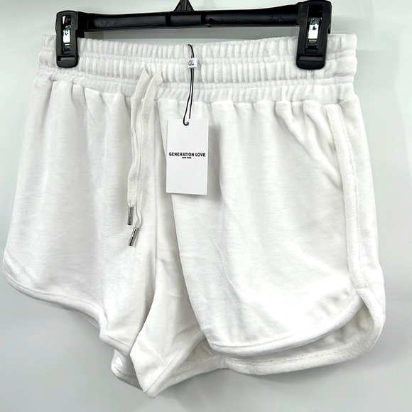 🆕Generation Love New York Britt White Soft Velour Shorts Choose Love - Picture 3 of 8